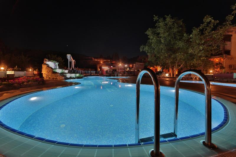 Holiday Cave Hotel Гьореме Екстериор снимка