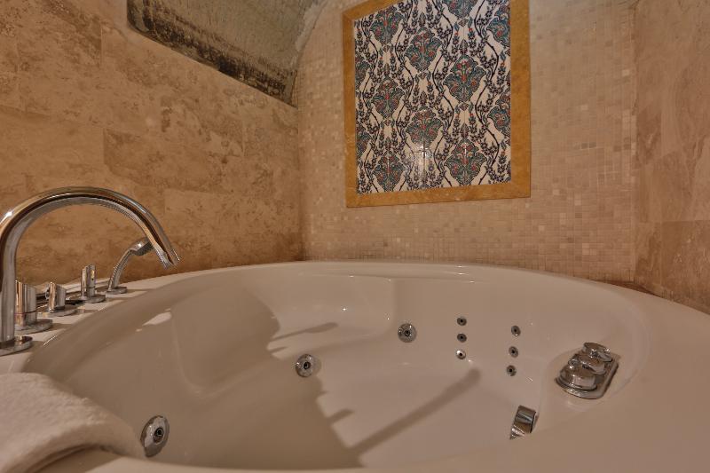 Holiday Cave Hotel Гьореме Екстериор снимка